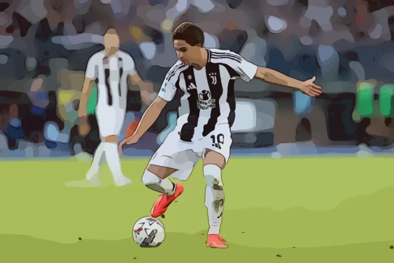 Il numero 10 bianconero, 19 anni, incarna il concetto di gioventù