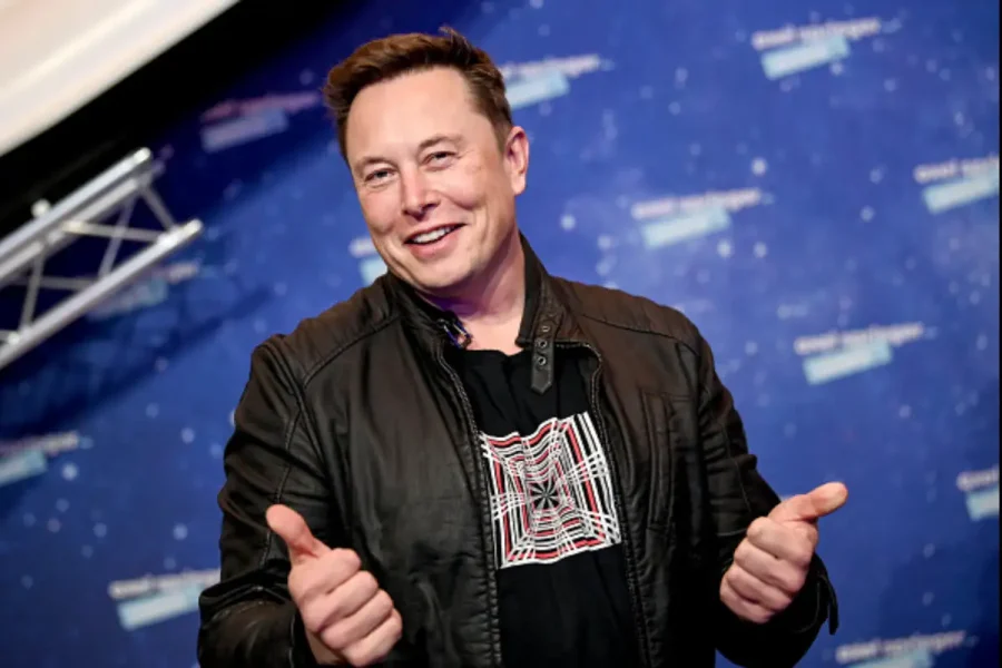 Perché SpaceX e Starlink stanno cercando terreno fertile in Italia: il piano di Elon Musk