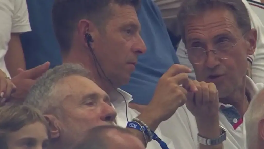 Rocchi in tribuna con il braccialetto dell’Inter