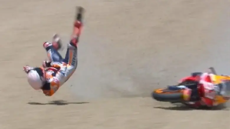 Marc Marquez cade subito a Jerez: il GP di Spagna perde il suo protagonista