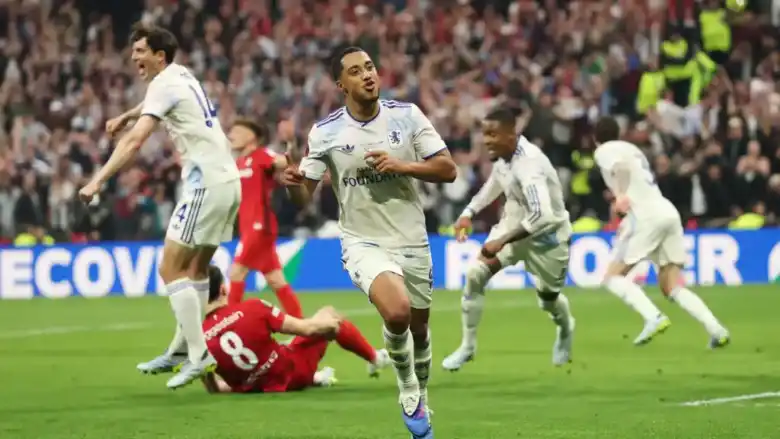 Aston Villa, notte da campioni a Istanbul: Friburgo travolto ed Emery ancora re dell’Europa League Aston Villa, notte da campioni a Istanbul: Friburgo travolto ed Emery ancora re dell’Europa League