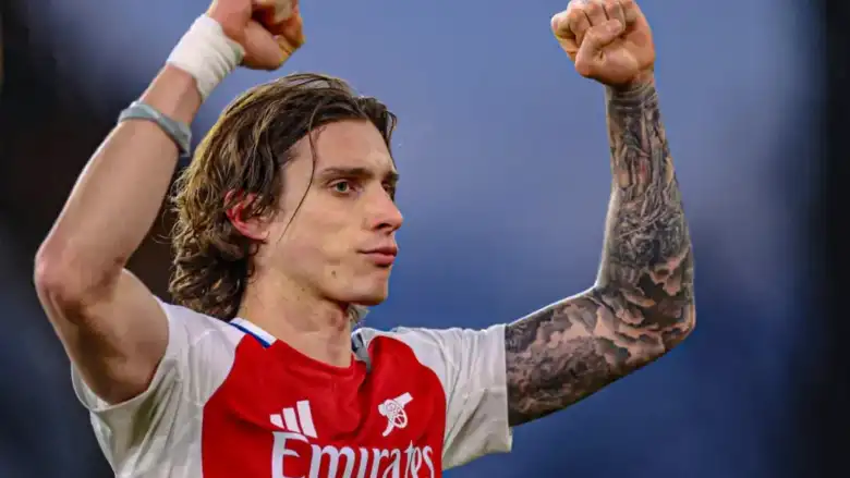 Calafiori campione d’Inghilterra nel giorno del suo compleanno: tutti gli italiani che hanno vinto la Premier League