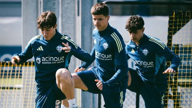 Como, pochi italiani in rosa: il mercato deve correre per la lista Uefa — Il Como ha un