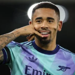 Gabriel Jesus non è in trattativa con il Napoli.