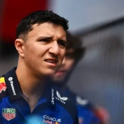 Isack Hadjar non sarà al via del Gran Premio d’Olanda 2026.