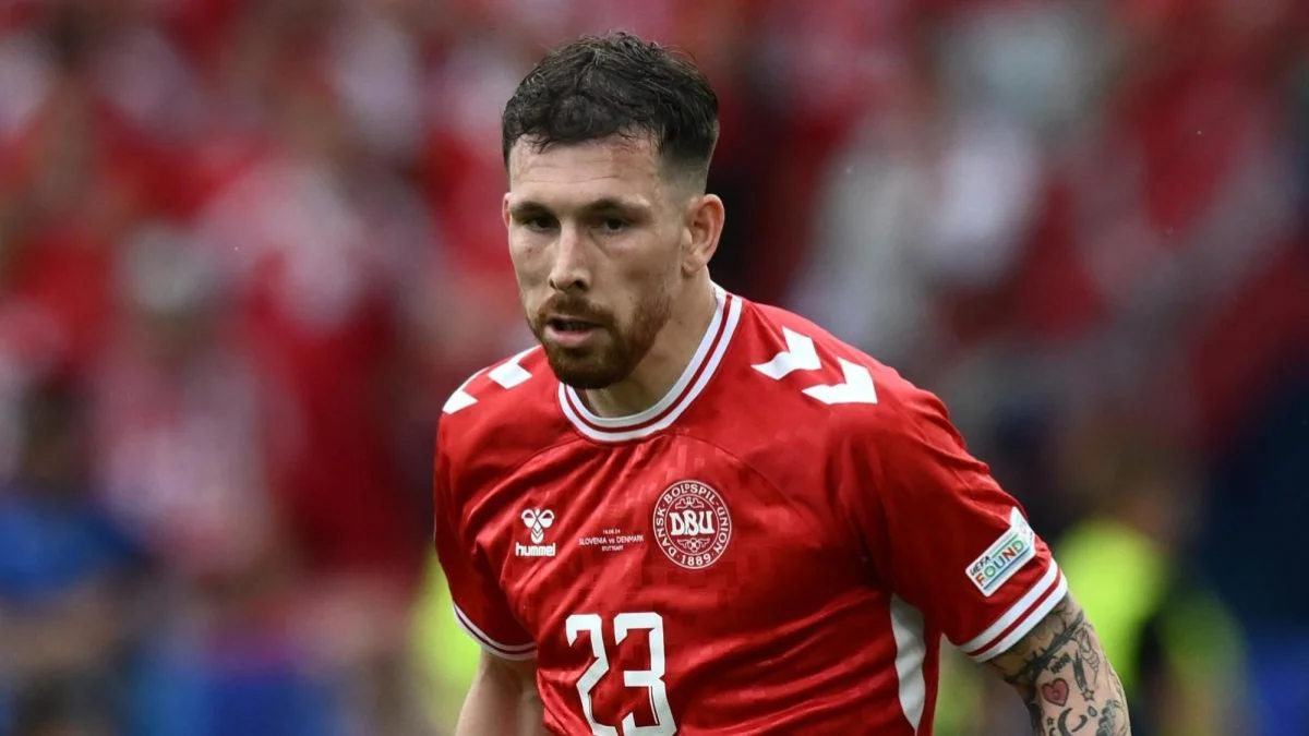 Il Newcastle ha sondato Pierre-Emile Højbjerg, ma il ritorno del centrocampista danese in Premier League non è oggi una trattativa definita.