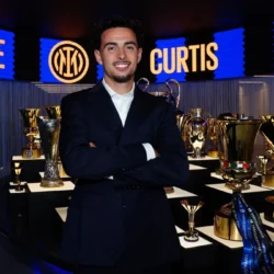 Curtis Jones è un nuovo giocatore dell’Inter.