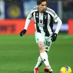 Juventus, l’assenza di Yildiz apre il duello tra Alajbegovic e Boga per un posto sulla fascia sinistra