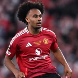 La Fiorentina ha convinto Joshua Zirkzee ad accettare il trasferimento in viola, ma prima di dare il via libera definitivo alla cessione di Moise Kean il club aspetta la risposta del Manchester United.