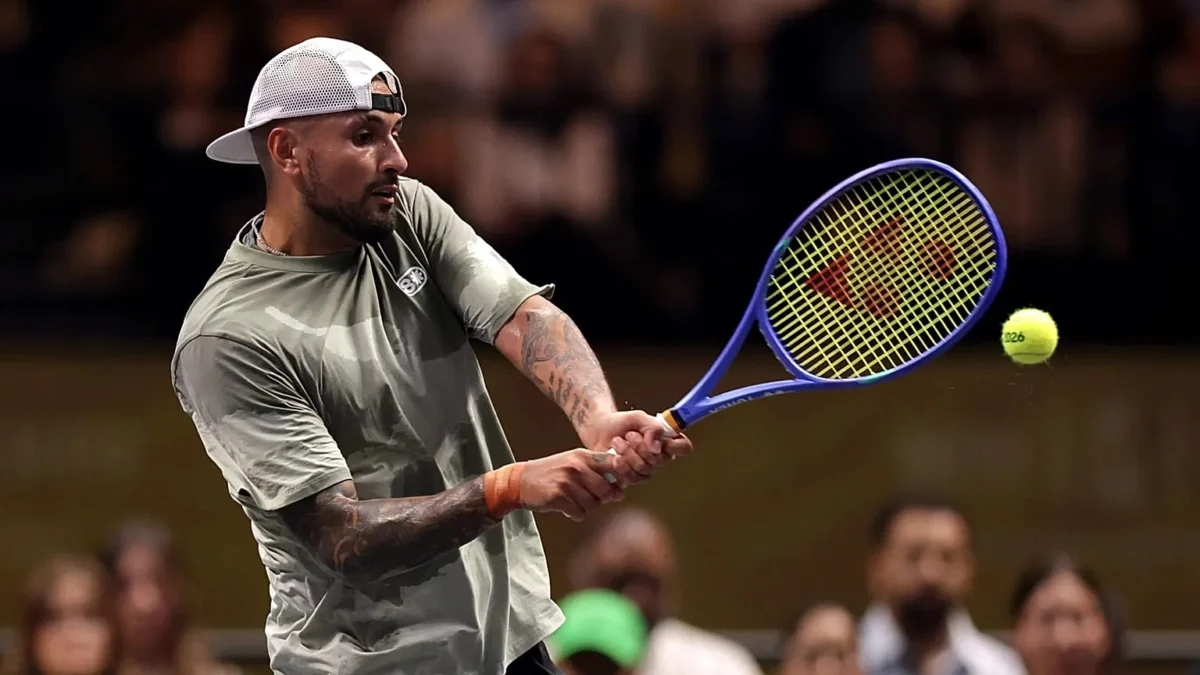 Nick Kyrgios è stato sospeso provvisoriamente dal tennis dopo essere risultato positivo alla benzoilecgonina, un metabolita della cocaina, in un controllo antidoping effettuato durante il torneo ATP 250 di Maiorca.