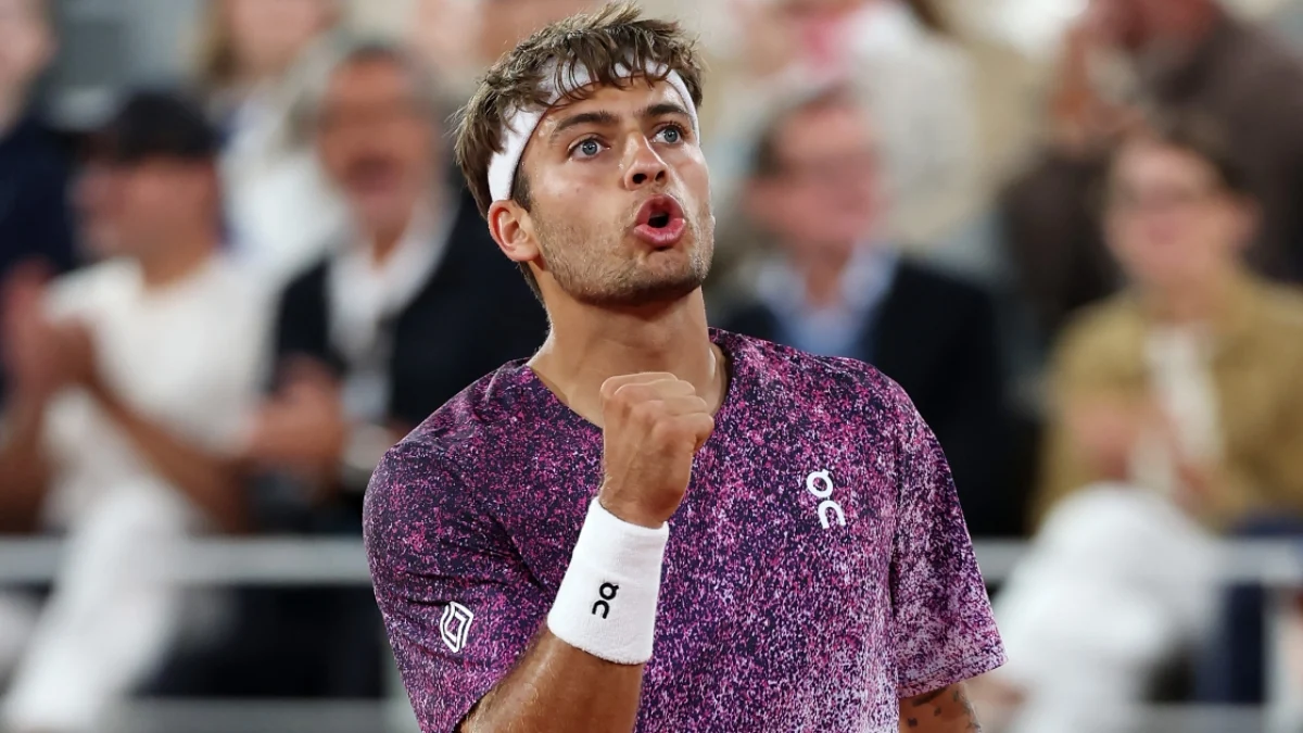Jannik Sinner resta il numero 1 del ranking ATP e si prepara a toccare quota 86 settimane consecutive in vetta.