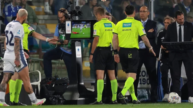 Le indicazioni dell’AIA ai club in vista del prossimo campionato spiegate da Orsato