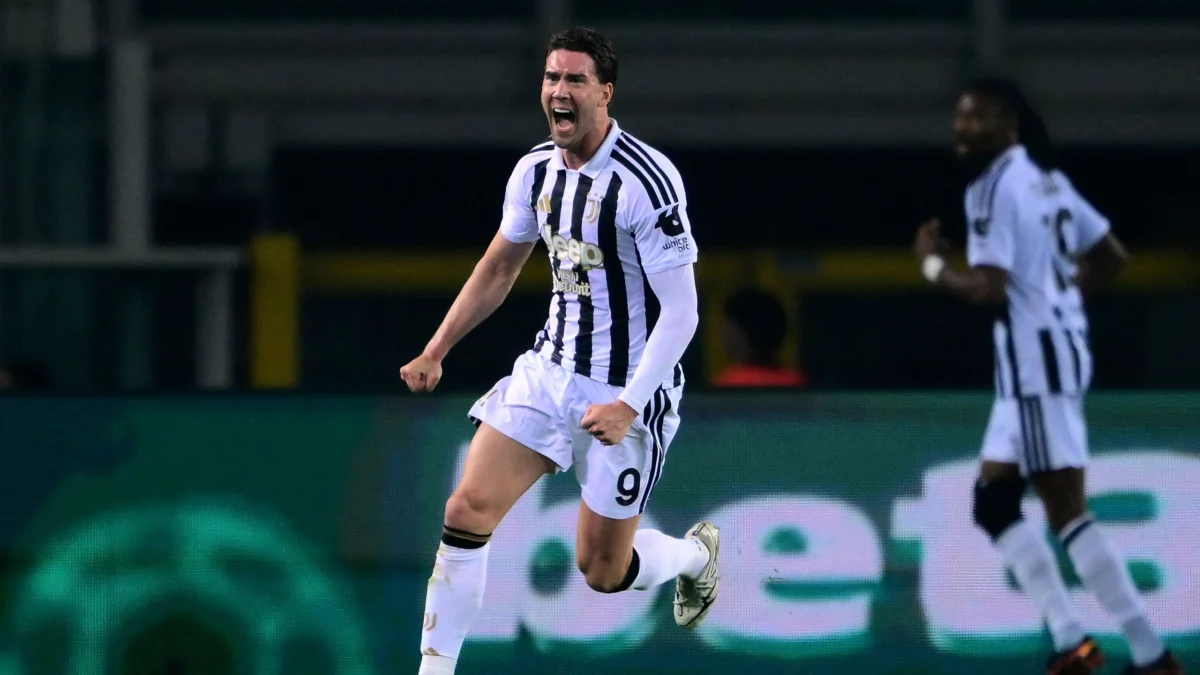 Dusan Vlahovic è atteso oggi, mercoledì 12 agosto 2026, a Istanbul per completare il trasferimento al Beşiktaş.