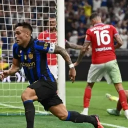 Inter, rimonta da applausi: sotto 2-0, ribalta il Napoli 3-2