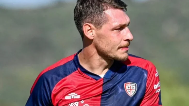 L’attaccante firma un contratto annuale con bonus dopo l’esperienza al Cagliari e sceglie il Modena per rilanciarsi dopo il lungo stop fisico.
