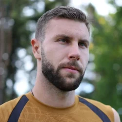 Milan, Pavlovic in sede per firmare: rinnovo atteso fino al 2031
