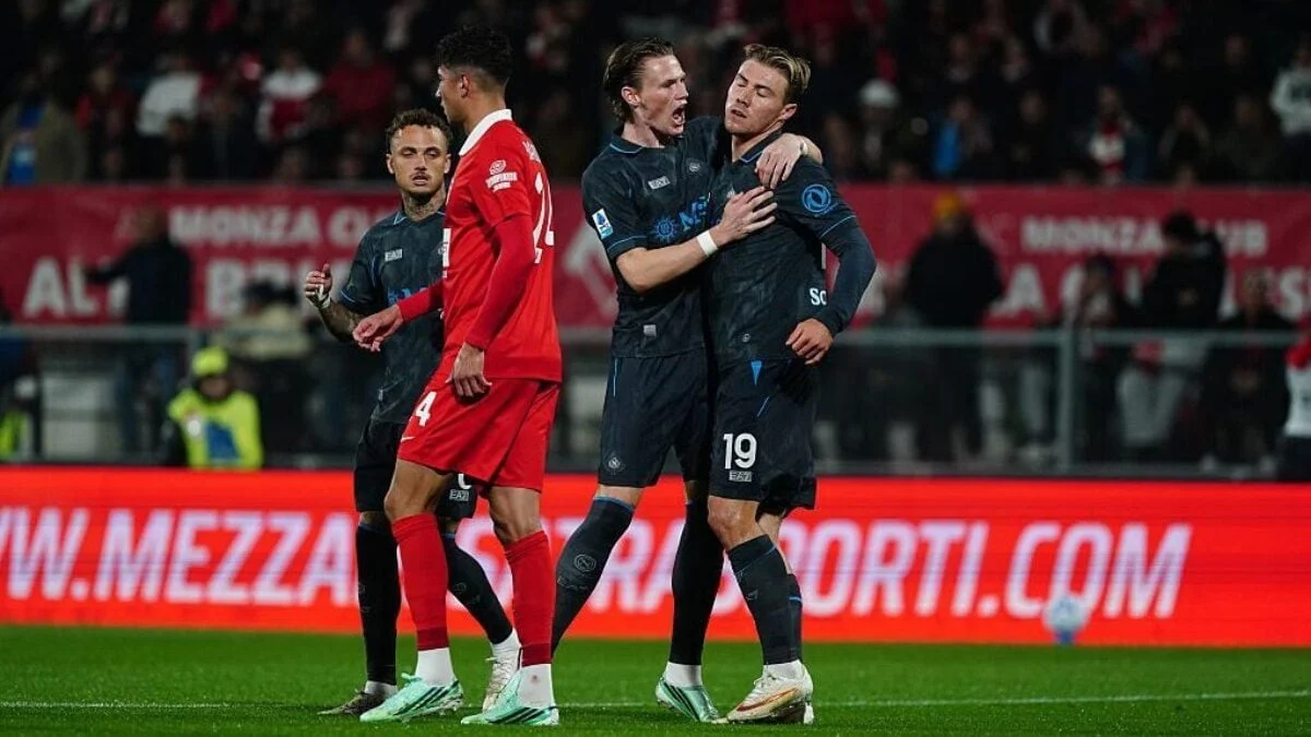 Monza-Napoli 1-4: gol di Hojlund, Politano, Rafa Marin e De Bruyne Monza-Napoli 1-4: gol di Hojlund, Politano, Rafa Marin e De Bruyne