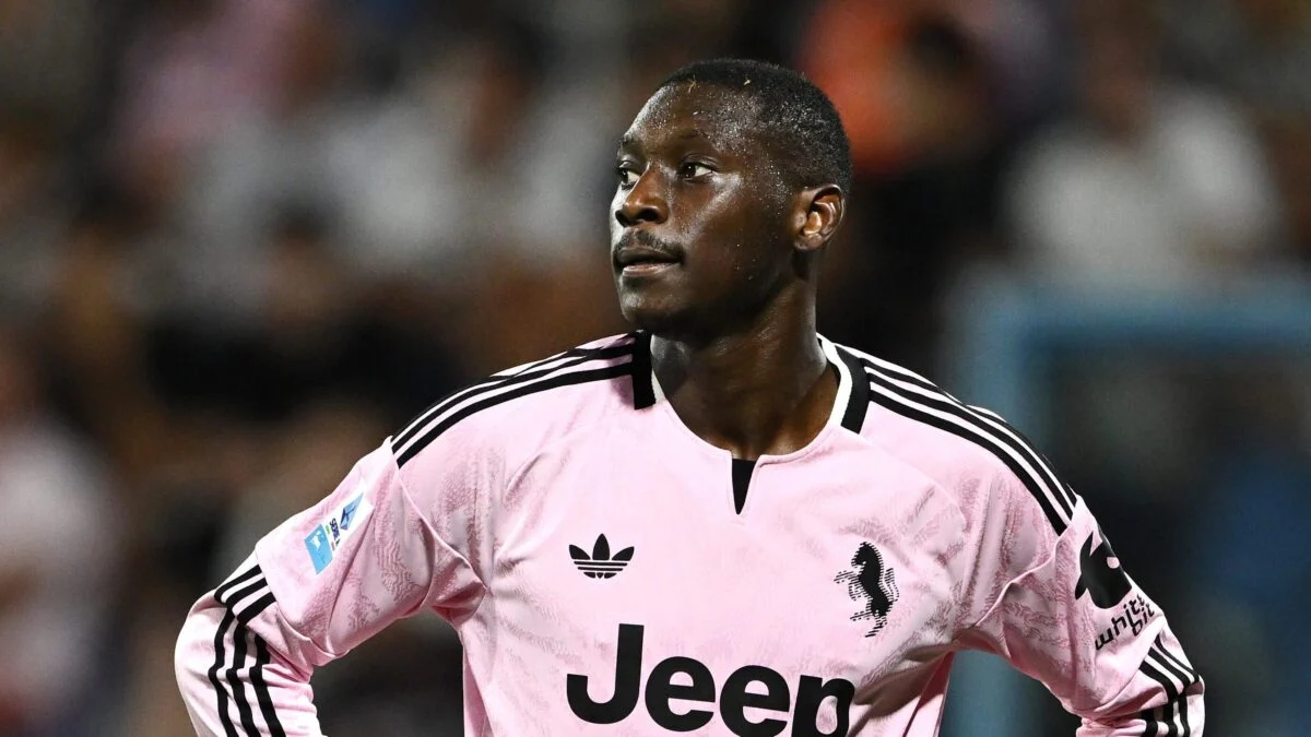 Juventus, tifosi in rivolta dopo il 2-0 col Genoa: contestati squadra, Spalletti e società Juventus, tifosi in rivolta dopo il 2-0 col Genoa: contestati squadra, Spalletti e società