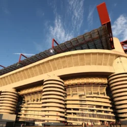 Nuovo stadio di Milano, oggi Inter e Milan svelano progetto e rendering