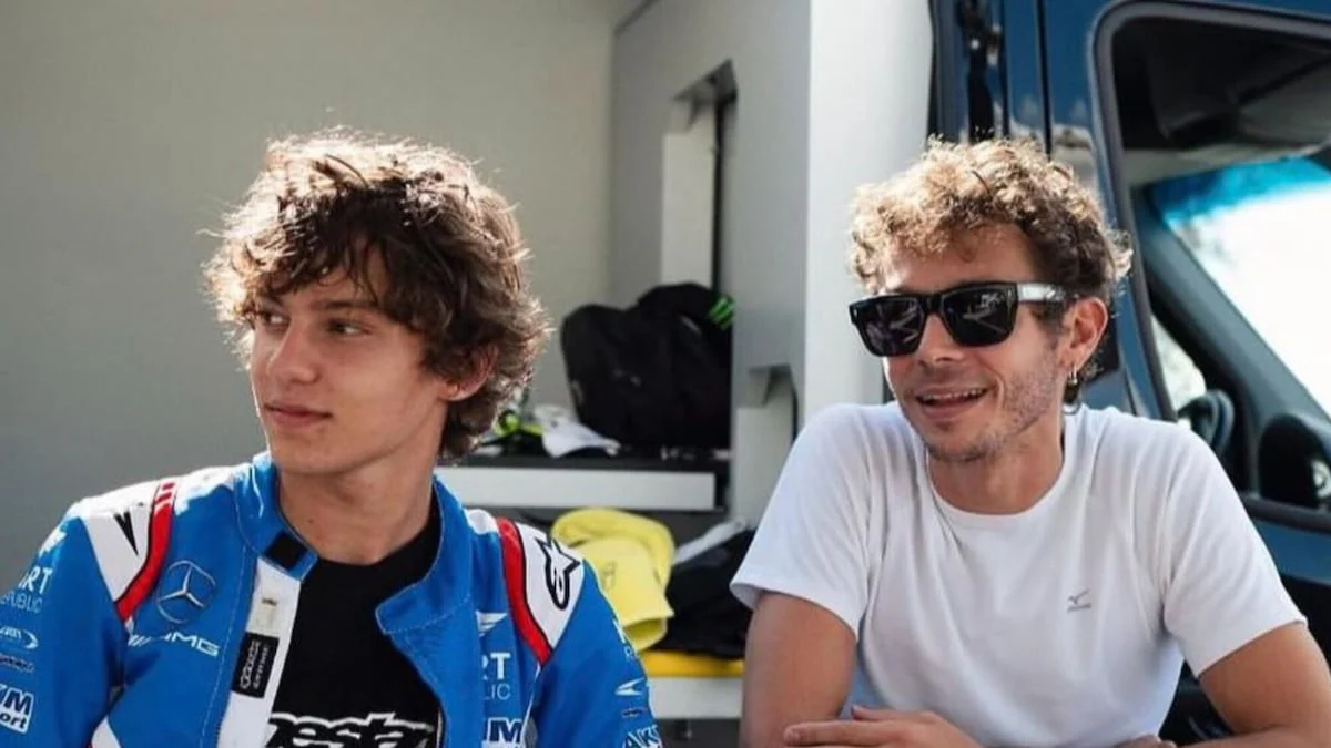 Valentino Rossi su Antonelli e Bezzecchi: il giudizio sulla rincorsa al titolo