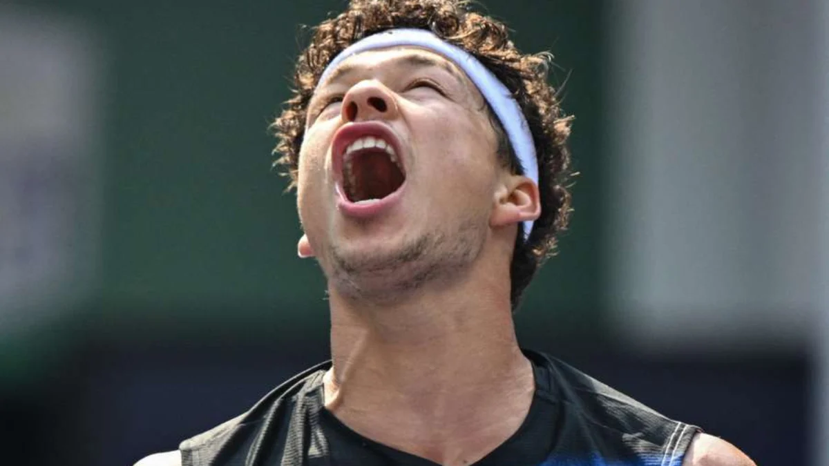 Arthur Gea ha eliminato Ben Shelton al terzo turno dello Shanghai Masters: il francese si è imposto 7-6(5), 7-6(3) e ha conquistato la prima vittoria della carriera contro un giocatore della Top 10.