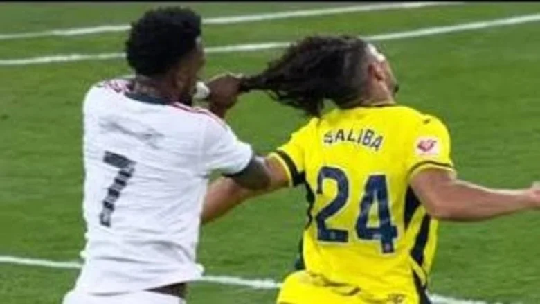 Il brasiliano segna, ma il VAR annulla la rete per la tirata di capelli a Saliba; la squalifica può lasciarlo fuori dalla sfida del 25 ottobre.