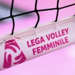 La seconda giornata della Serie A1 femminile ridisegna la vetta senza una capolista solitaria: Conegliano, Milano e Talmassons sono a quota 6 punti, ma le venete guidano grazie a due vittorie in tre set e a un quoziente set migliore.